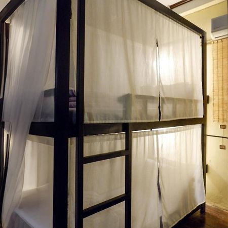Non Pakse Hostel & Coffee House Bagian luar foto
