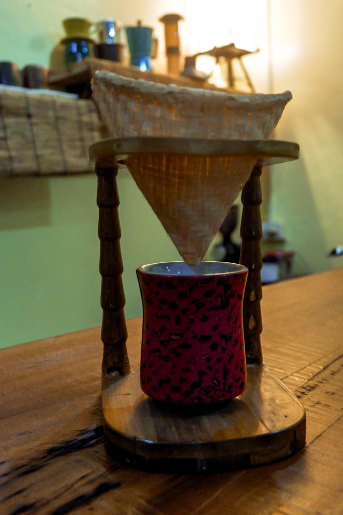 Non Pakse Hostel & Coffee House Bagian luar foto