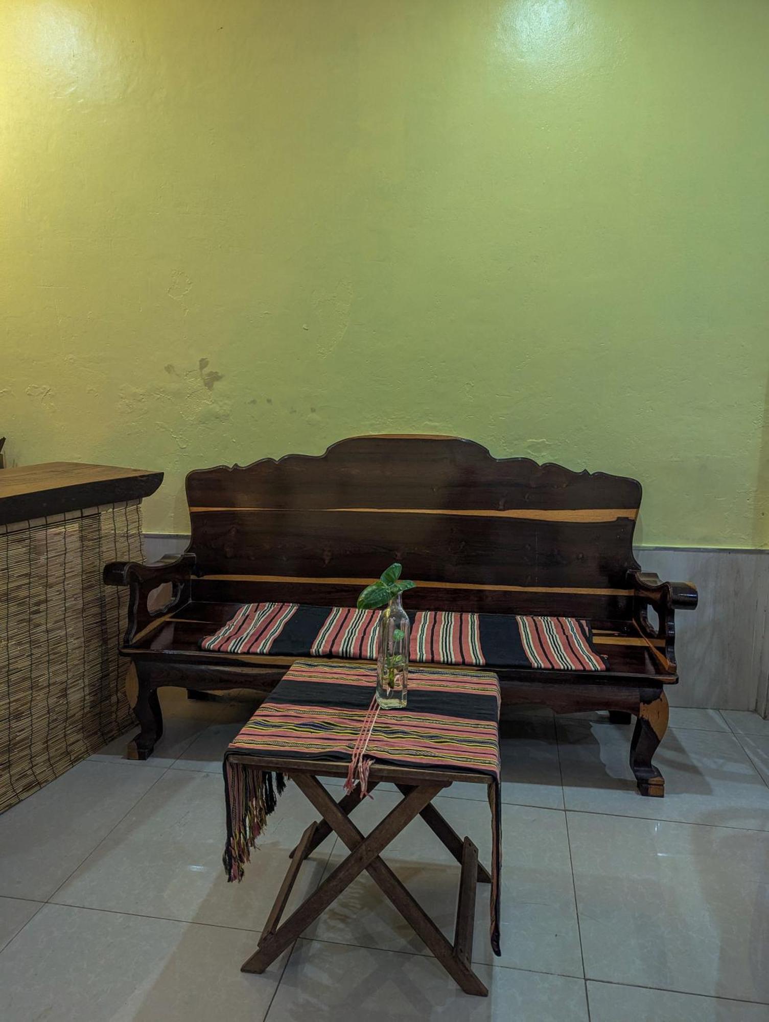 Non Pakse Hostel & Coffee House Bagian luar foto