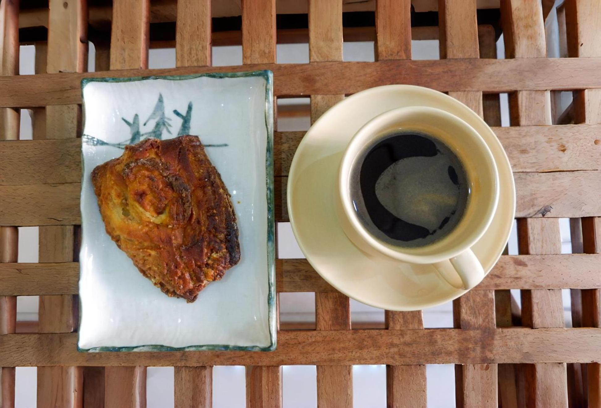 Non Pakse Hostel & Coffee House Bagian luar foto